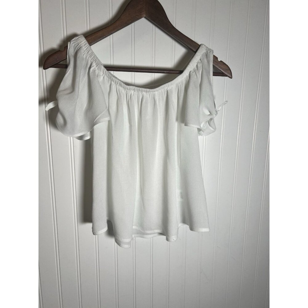 Women’s /Junior’s Peasant Blouse Size S Flutter Sleeved Wide Scoop Neck